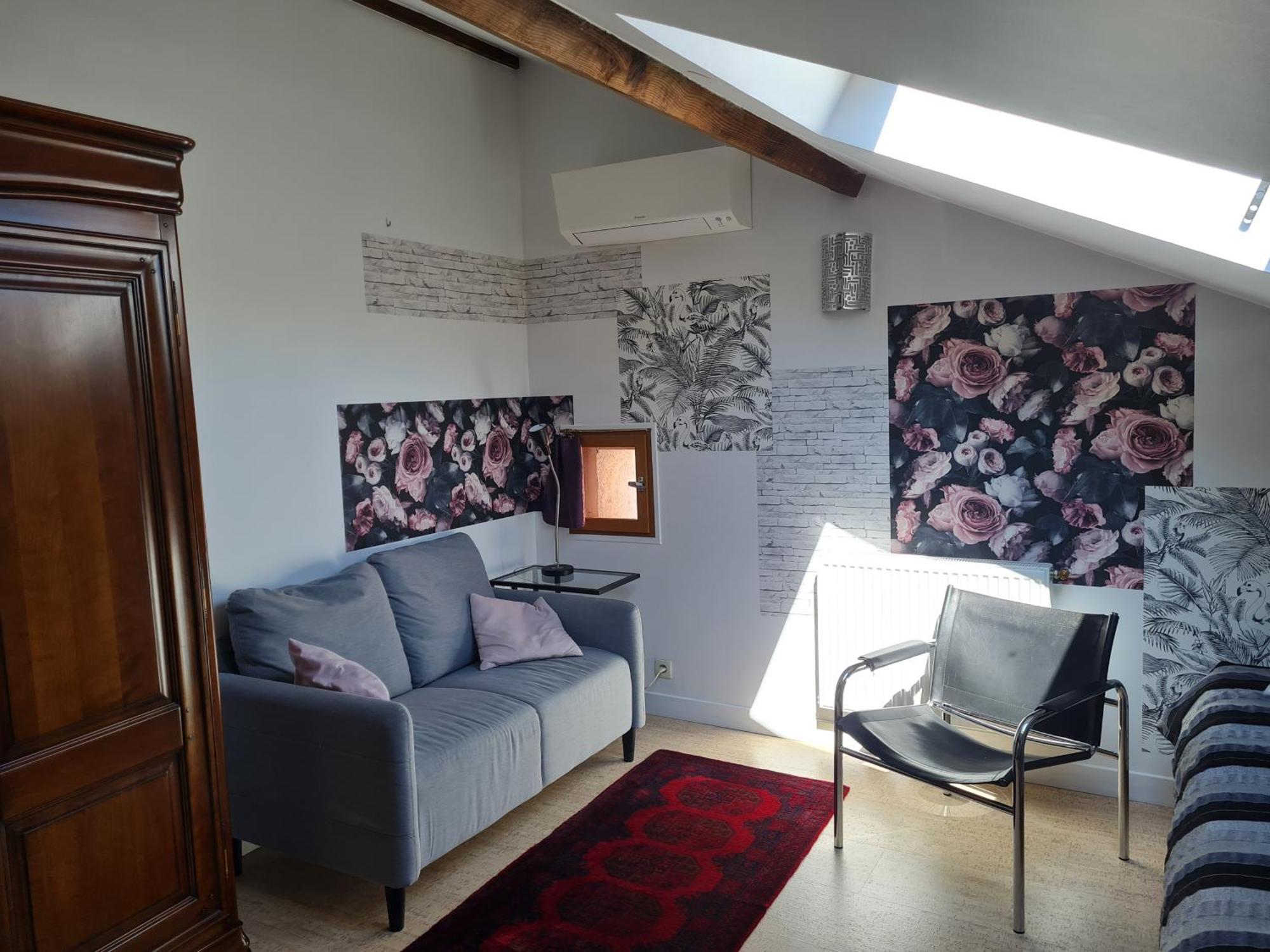Espace Beleverte Bussiere 1 Tamaris Appartement Meuble De 2 Chambres Oullins Εξωτερικό φωτογραφία