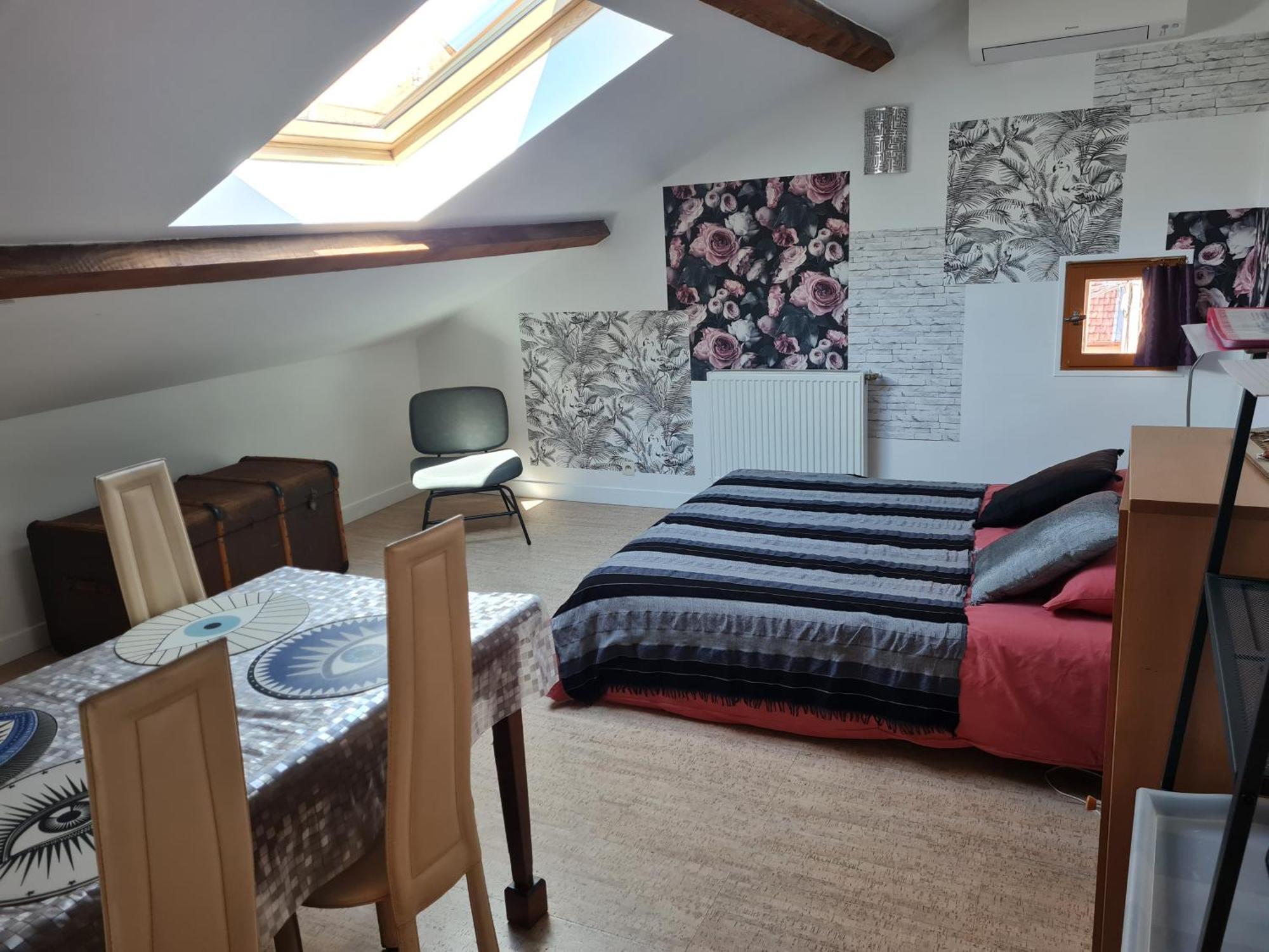 Espace Beleverte Bussiere 1 Tamaris Appartement Meuble De 2 Chambres Oullins Εξωτερικό φωτογραφία